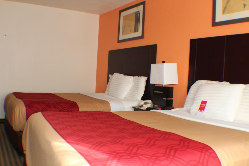 Econo Lodge Inn & Suites Natchitoches Exterior photo