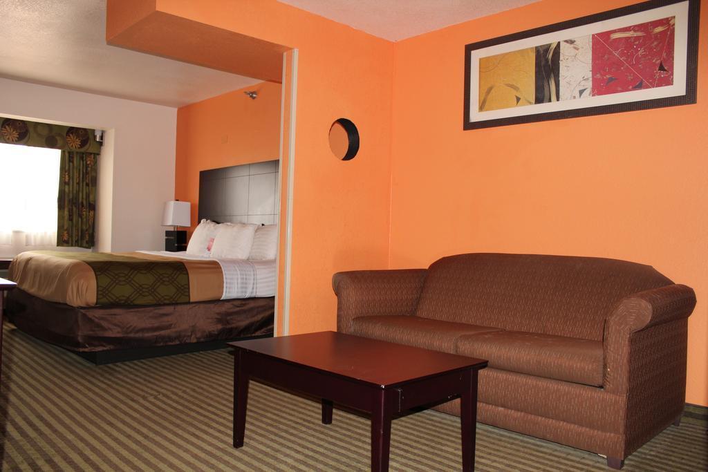 Econo Lodge Inn & Suites Natchitoches Exterior photo