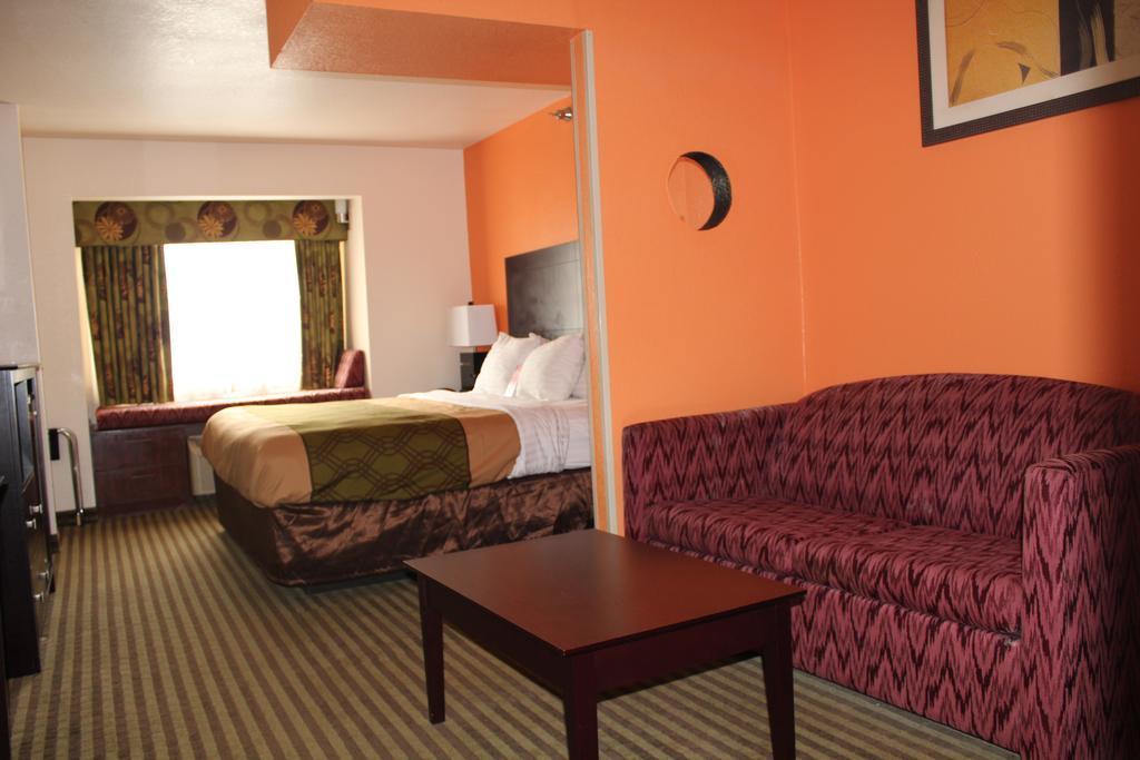 Econo Lodge Inn & Suites Natchitoches Exterior photo